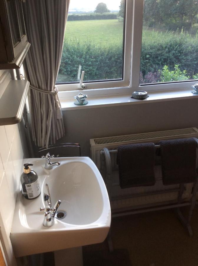 Bed and Breakfast The Poplars Newbold on Stour Экстерьер фото