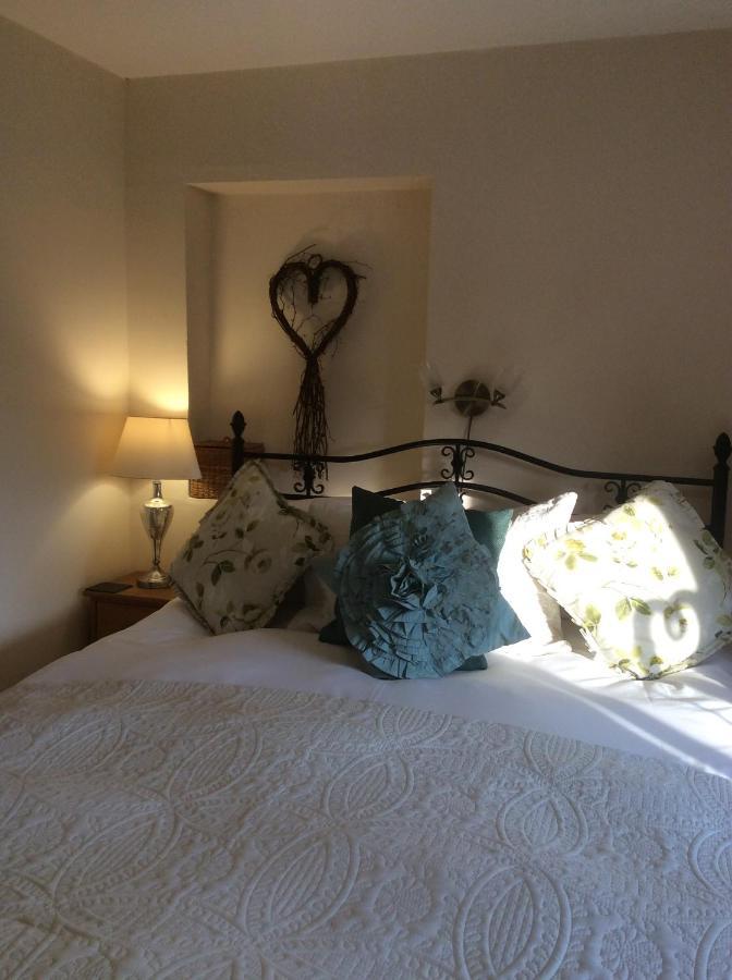 Bed and Breakfast The Poplars Newbold on Stour Экстерьер фото
